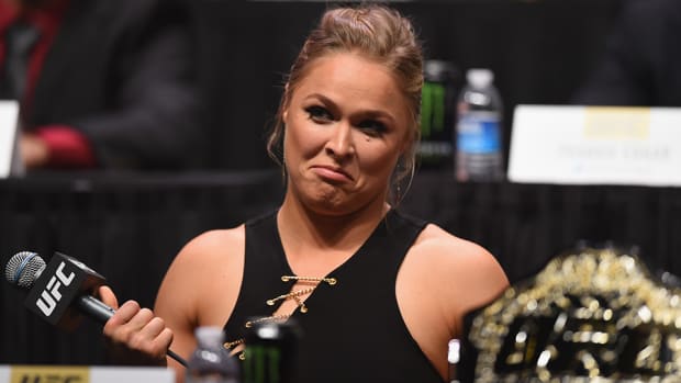 Ronda Rousey Likes Walking Around The House Naked It Seems Sports Illustrated