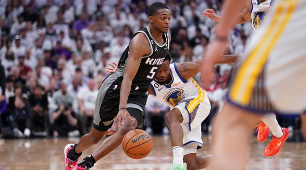 Warriors’ Curry Misses Game-Tying Shot in Kings’ Playoff Win Since 2006