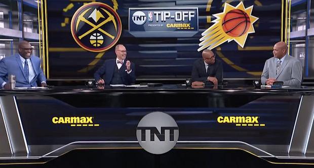 Charles Barkley Had the 'NBA on TNT' Crew Howling While Roasting Kenny Smith Over Photos With a Model