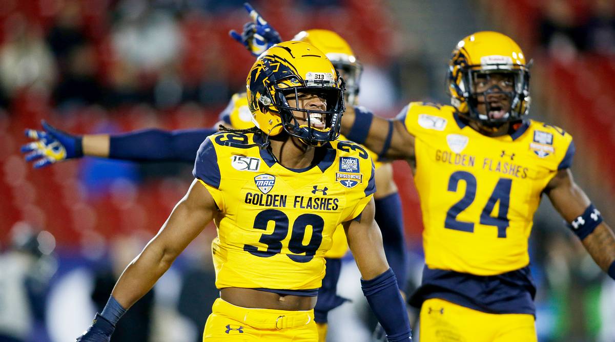 Kent State Beats Utah State for Its First Bowl Victory