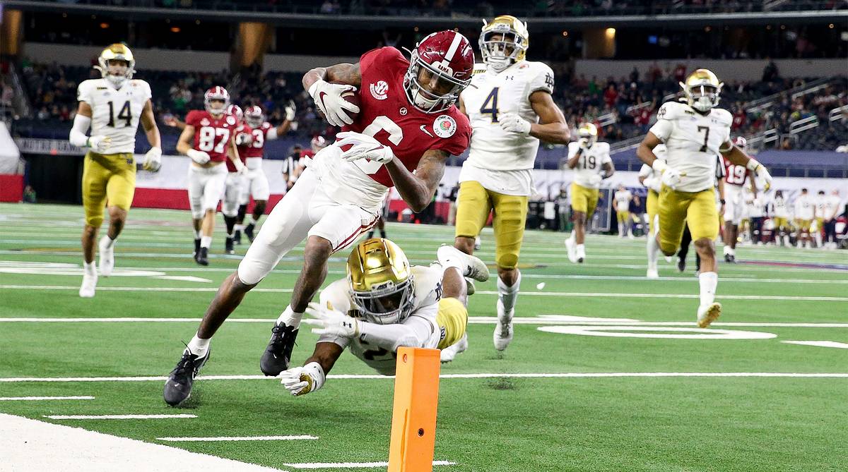 Alabama's DeVonta Smith Ties Rose Bowl and SEC Records for Receiving Touchdowns