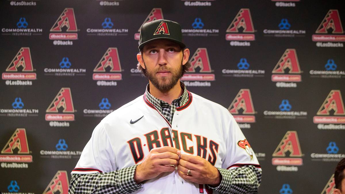 Madison Bumgarner Competes in Rodeos Under Alias 'Mason Saunders'