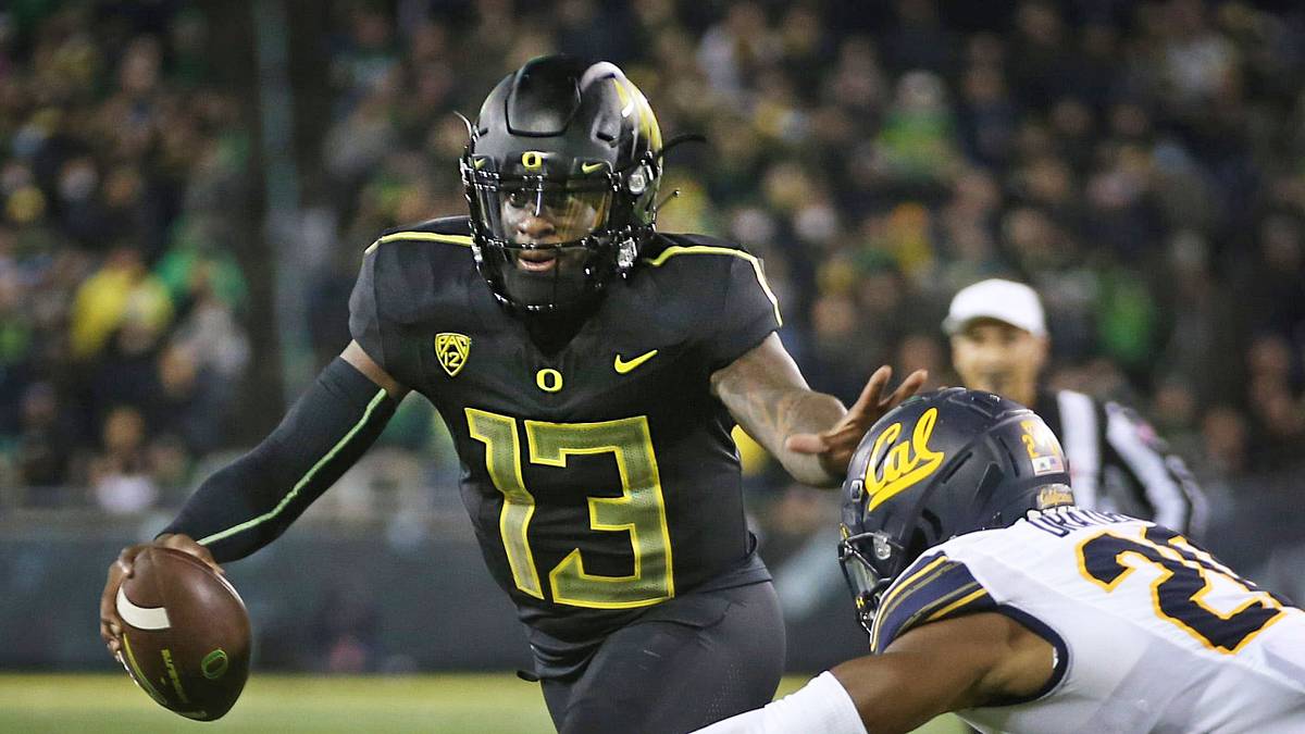College Football Expert Picks: Who Will Prevail in Week 8?