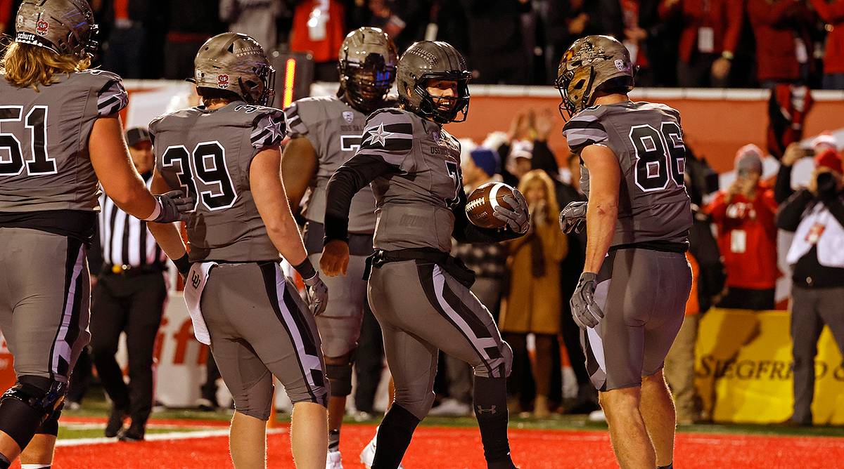Utah Dominates Oregon From Start to Finish in Surprising Blowout