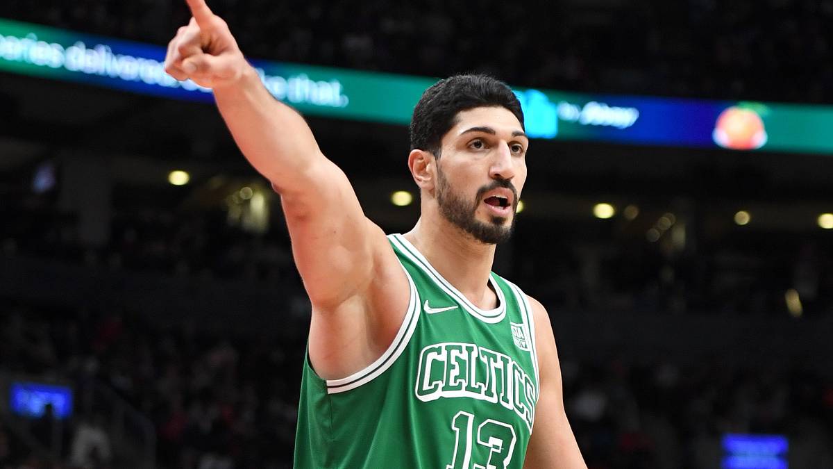 Watch: Enes Freedom Checks Into Game for First Time Since Name Change