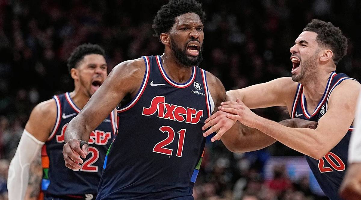 Report: Embiid Battling Thumb Injury, Expects to Play in Game 4