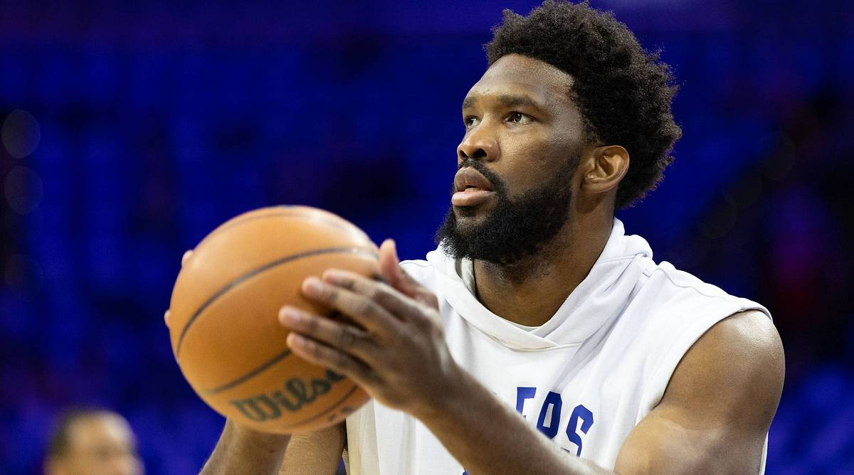 Report: Joel Embiid Has Torn Ligament, Delays Thumb Surgery
