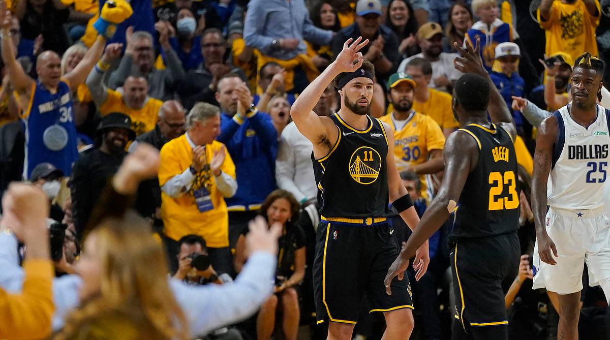 Thompson Shines As Warriors Advance Past Mavericks to Finals
