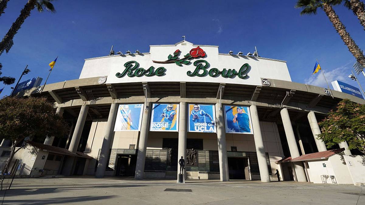 The Rose Bowl Throws a Wrench in College Football's Playoff Expansion Plan