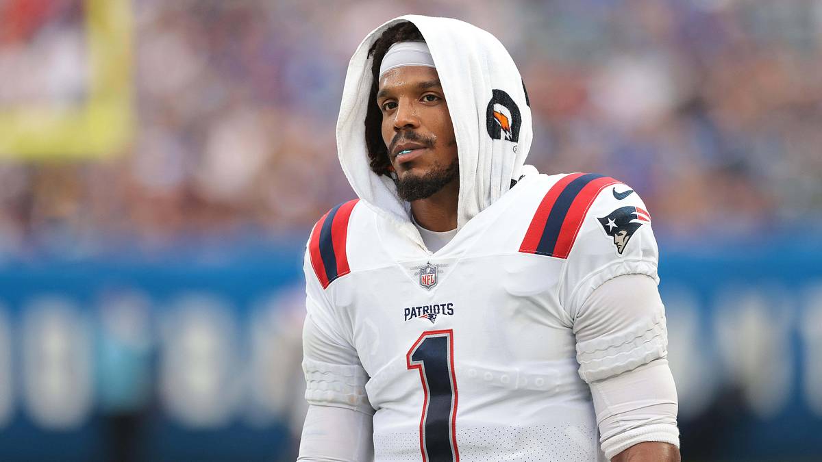 Rob Ninkovich: Mac Jones Helped Cam Newton Learn Patriots' Playbook