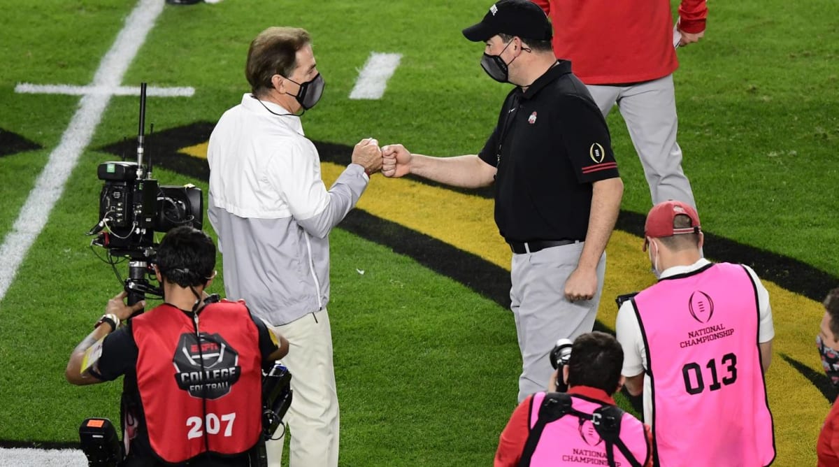 College Football World Debates Whether Ohio State or Alabama Should Be No. 5 in CFP Rankings