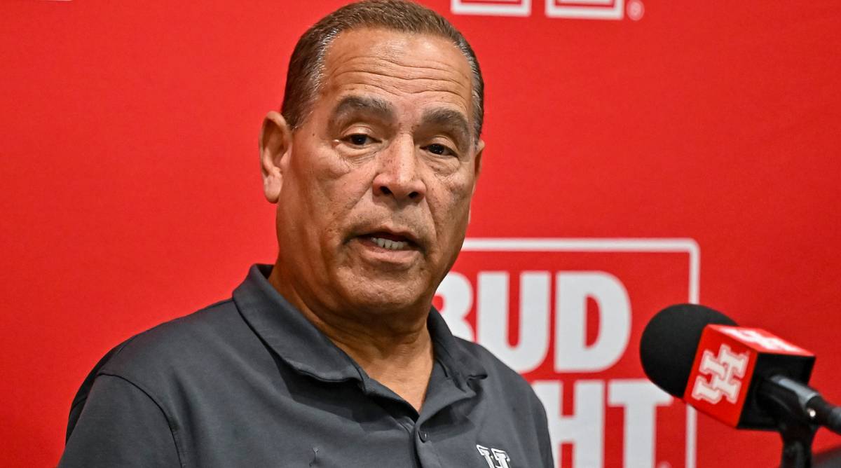 Kelvin Sampson Laments No. 1 Houston's Loss to No. 8 Alabama