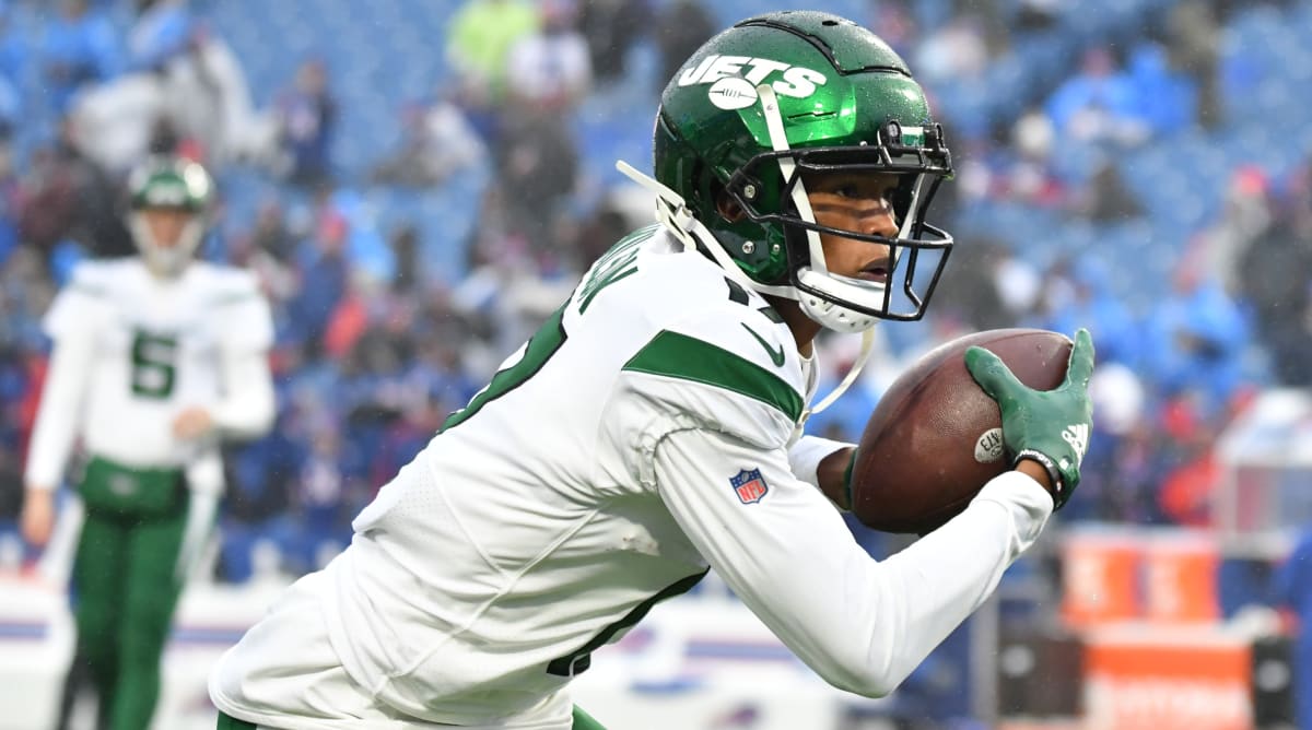 Jets Rookie Garrett Wilson Decries Lack of Calls by NFL Officials