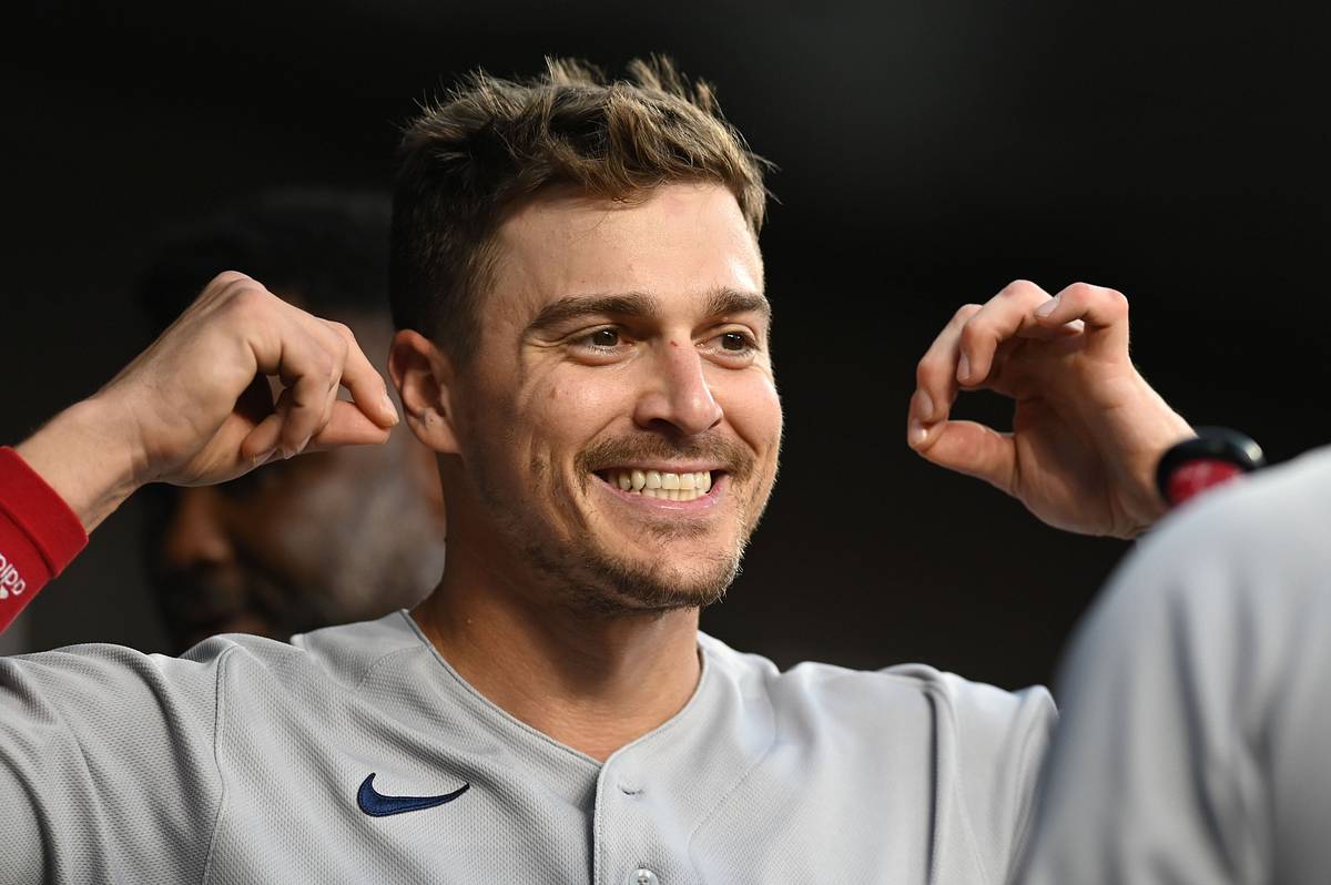 Kiké Hernández Admitted He Soiled His Pants During Playoff Game