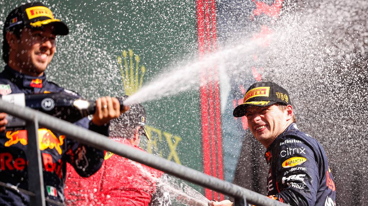 Verstappen Puts on F1 Masterclass With 'Rocket Ship' at Belgian GP