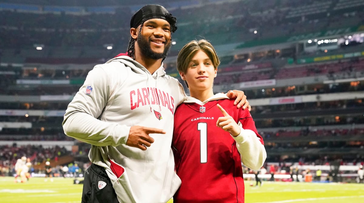 Cardinals’ Kyler Murray Meets Boy He Inspired During Cancer Fight