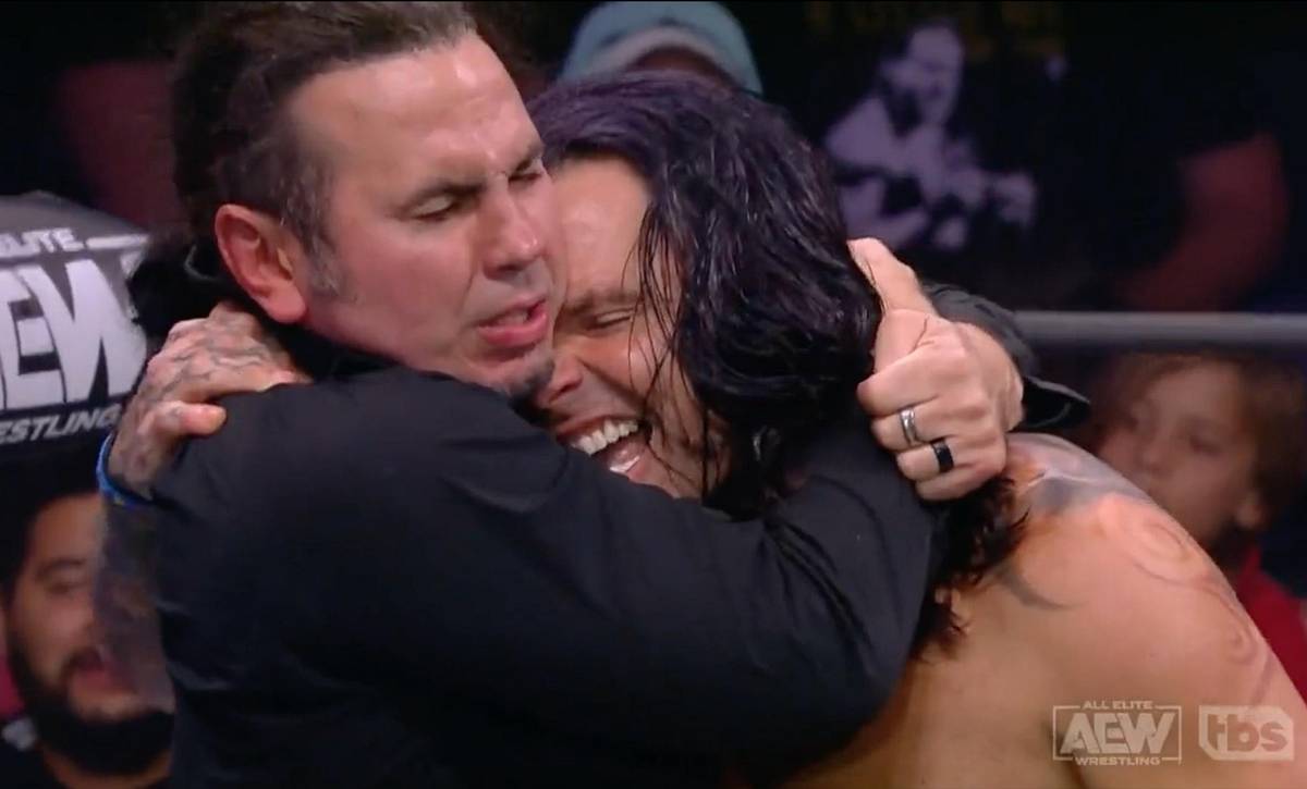 Jeff Hardy Makes AEW Debut as Hardy Boyz Reunite on 'Dynamite'
