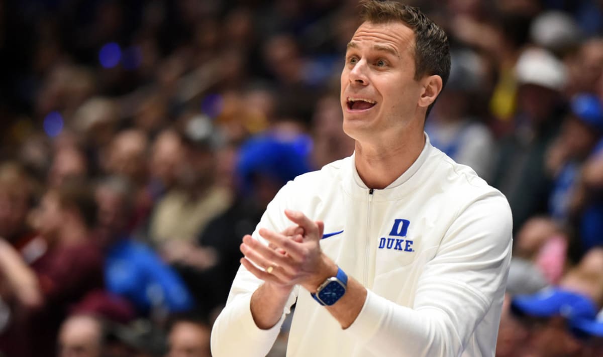 ジョン・シェイアーがデュークの最多勝新人コーチに Nipponese