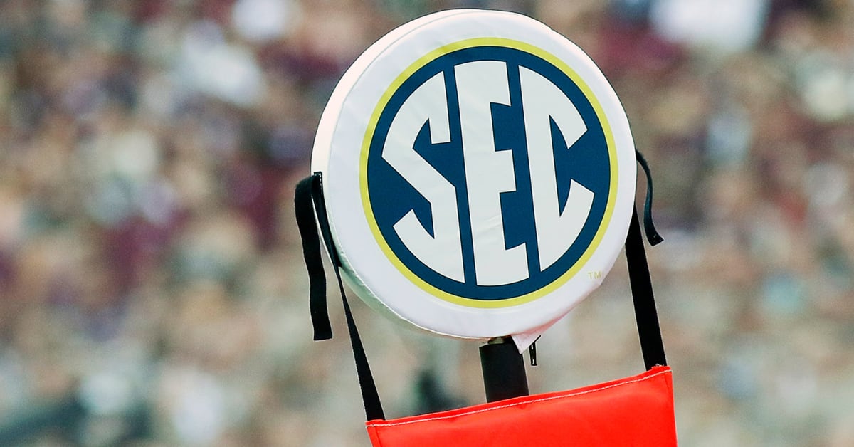 SEC Official Explains How League Will Handle ‘Horns Down’ Penalties
