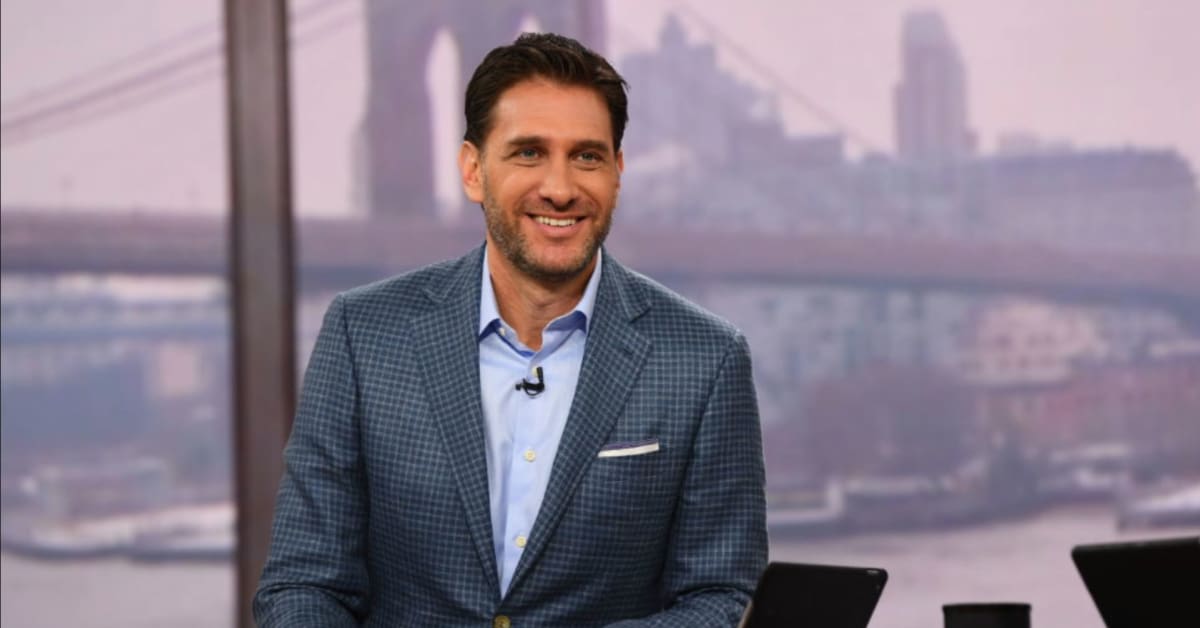 Mike Greenberg Wife of ESPN Host Reveals How Aaron Rodgers Drama Has