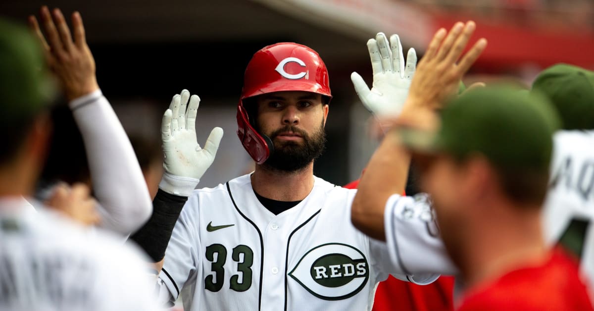 Mariners trade for Reds AllStar Jesse Winker in sixplayer deal