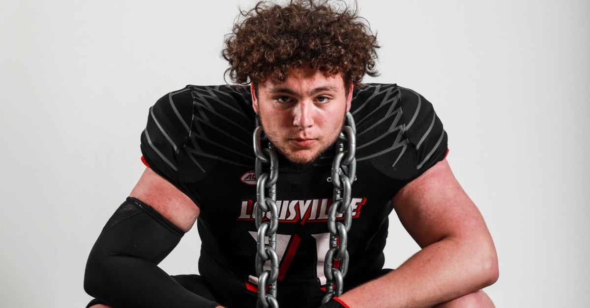 Louisville Football Makes Top 10 for Class of 2023 Offensive Lineman