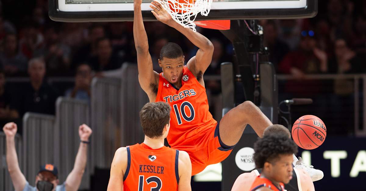 Jabari Smith stays steady, Walker Kessler falls in latest NBA mock