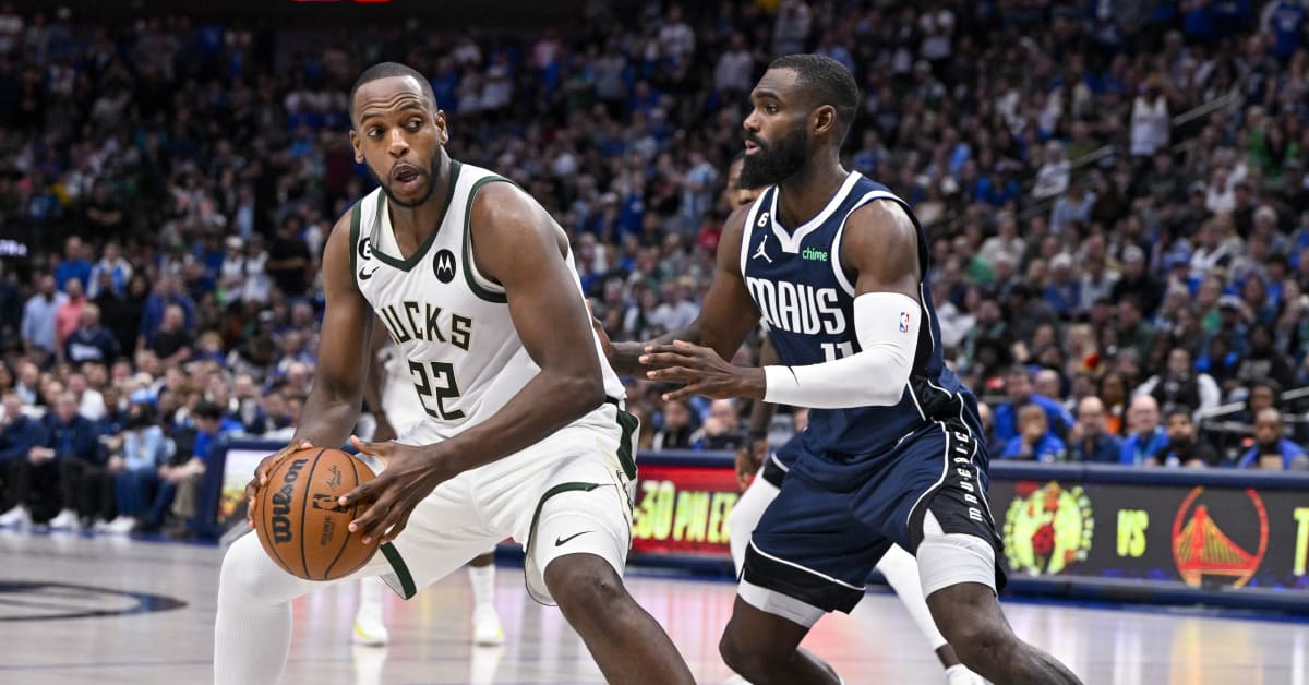 Khris Middleton suffers an ankle injury in the loss to the Houston