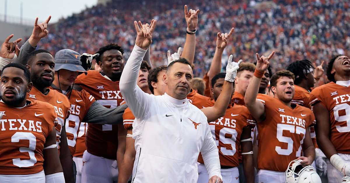 College football coaches recruiting bat signals on Twitter Sports Illustrated