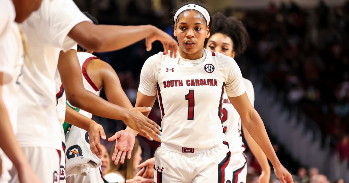 Zia Cooke Named Finalist For Dawn Staley Award - Sports Illustrated ...
