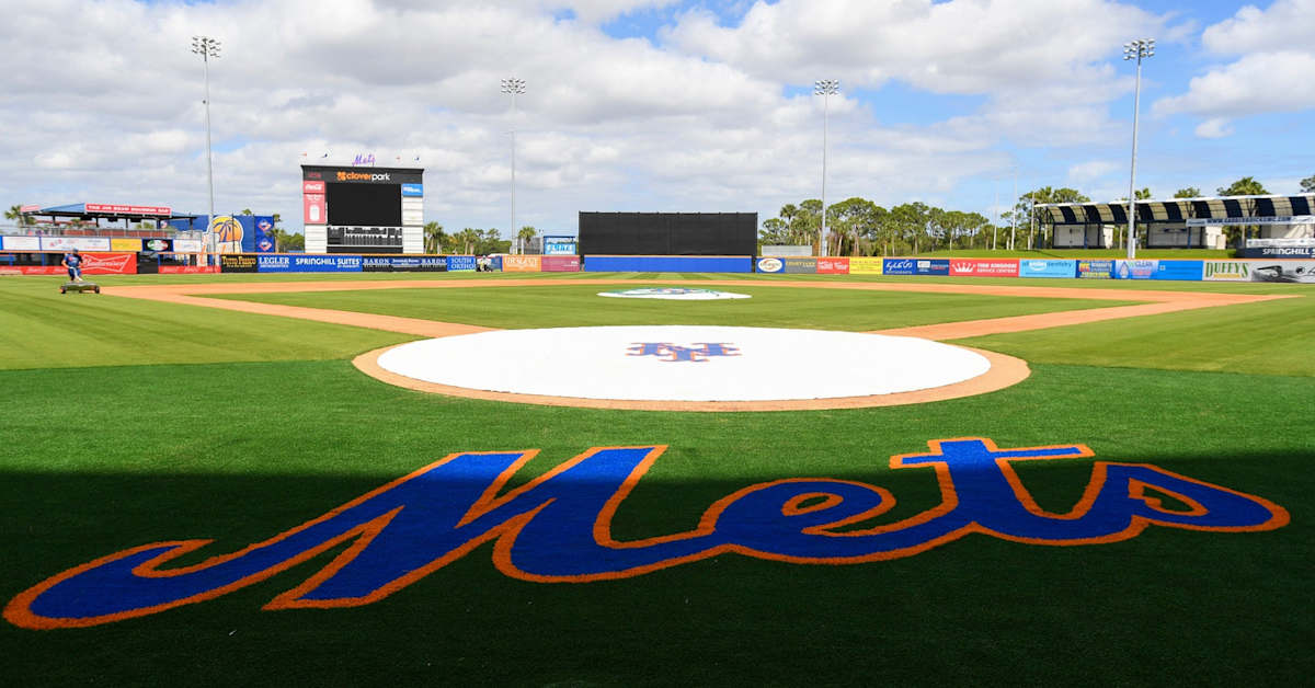 MLB Pitchers and Catchers Report to Spring Training on Wednesday Fastball