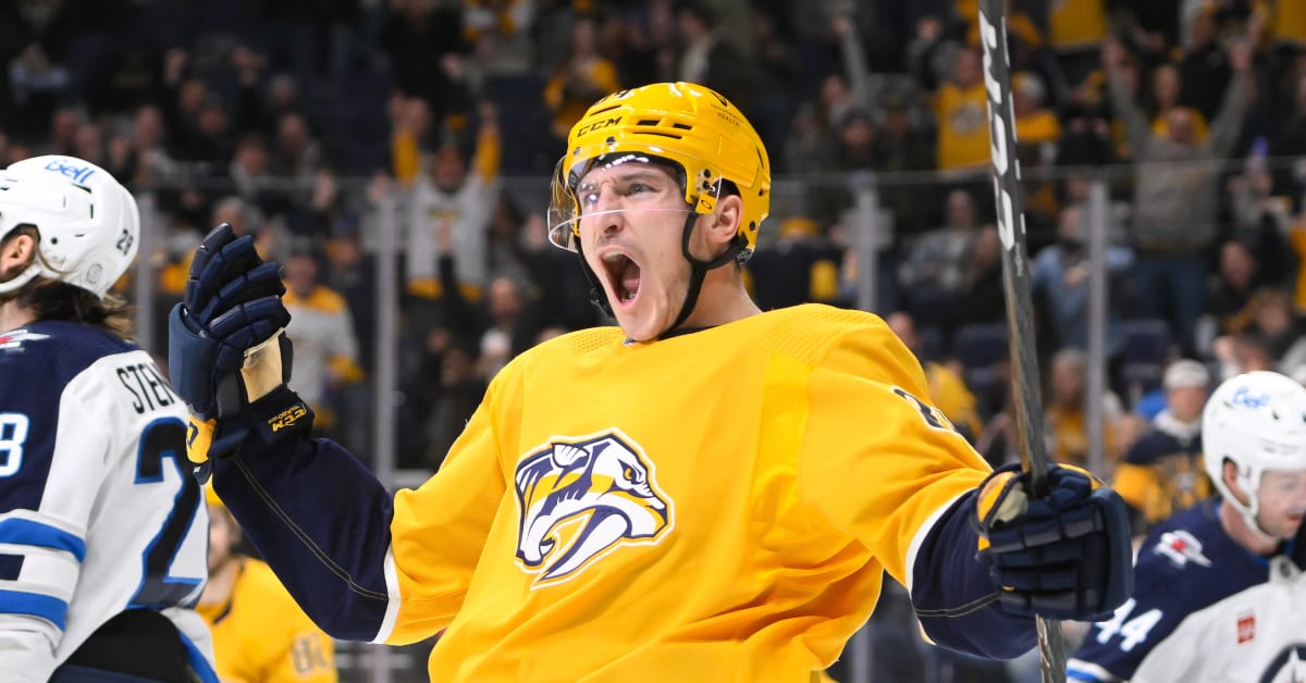 Tampa Bay Lightning Acquire Tanner Jeannot in Trade With Nashville