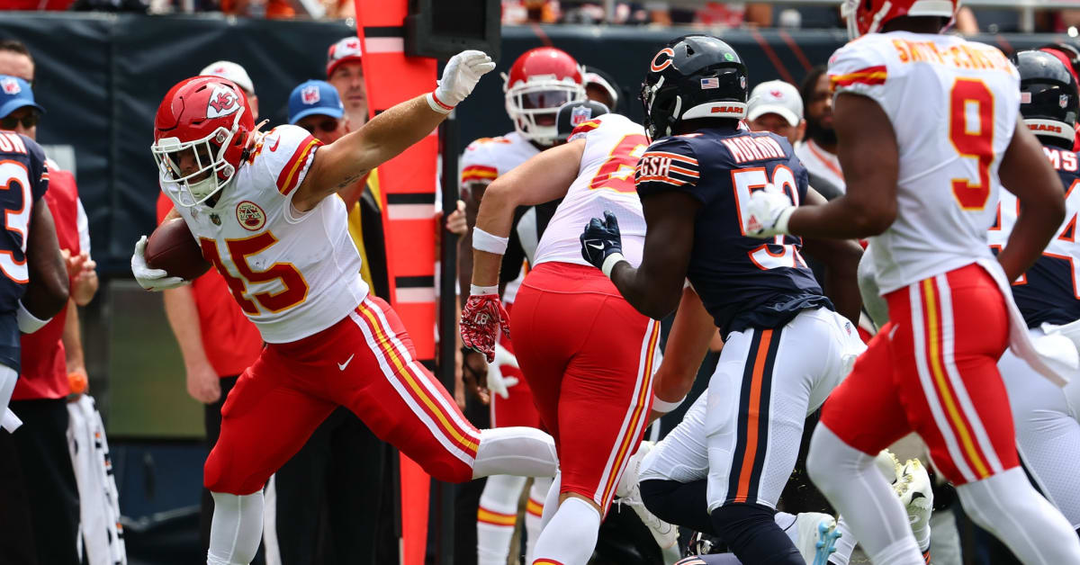 Denver Broncos Sign Kansas City Chiefs FB Mike Burton to a OneYear