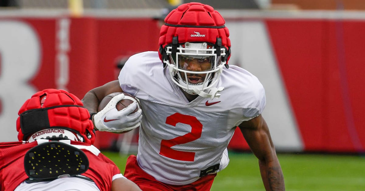 Hogs' transfer wide receivers Isaac TeSlaa, Andrew Armstrong after