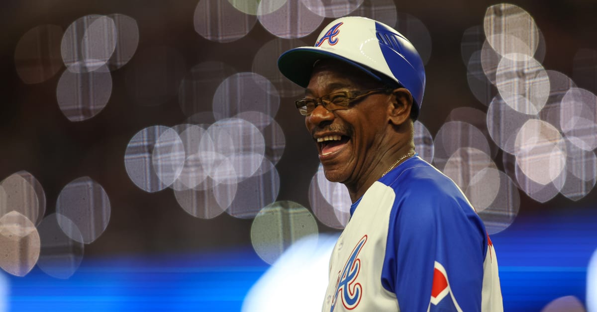 WATCH Ron Washington clipped by a foul ball, hears about it from