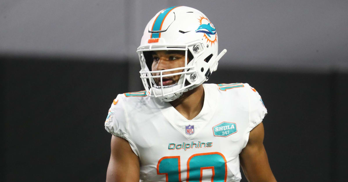 Patriots’ Malcolm Perry, Former Navy Star QB, Retiring From NFL