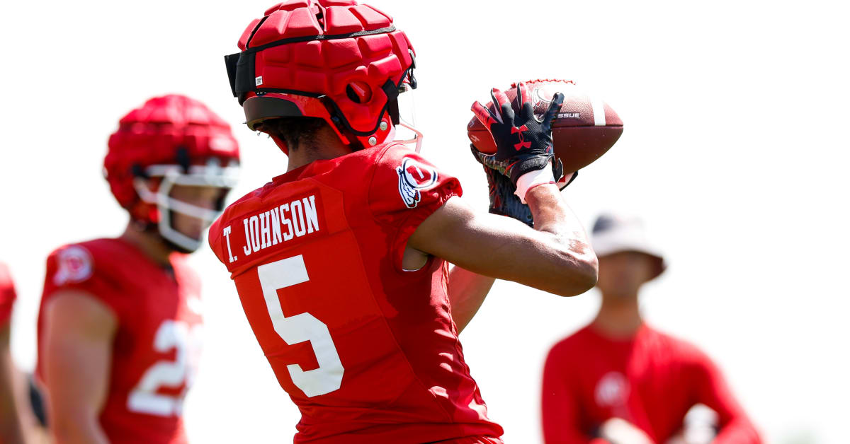 Camp Kyle: Chad Bumphis praises young wide receiver depth, 'These guys are unbelievable' - Sports Illustrated Utah Utes News, Analysis and More