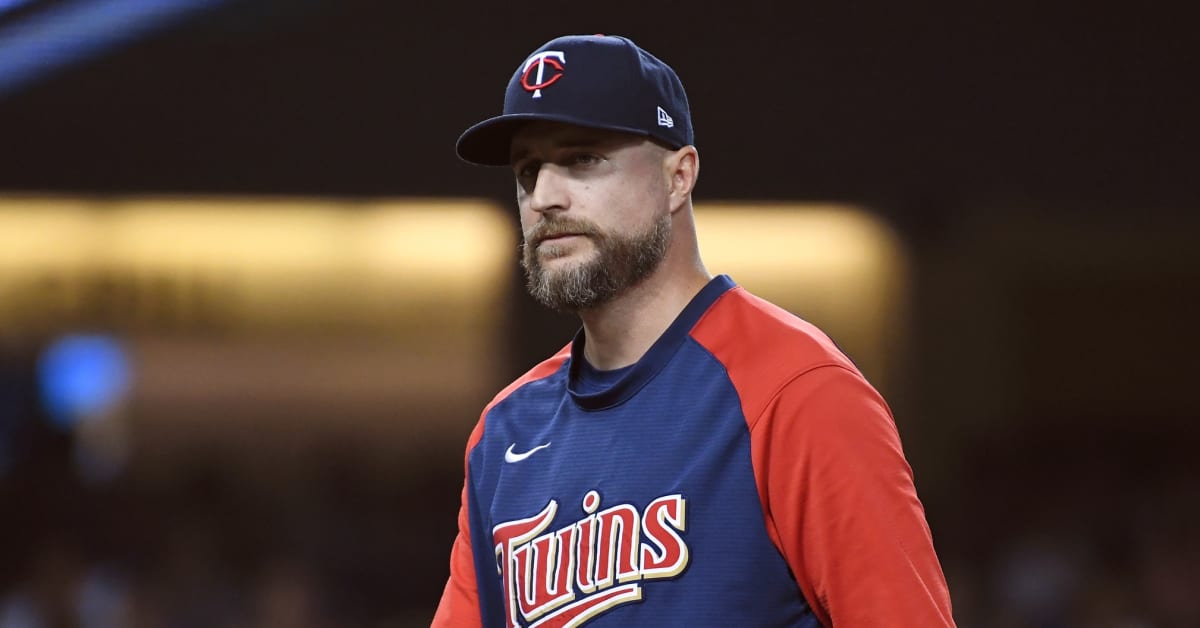 Rocco Baldelli ejected after MLB rule forces pitching change - Sports
