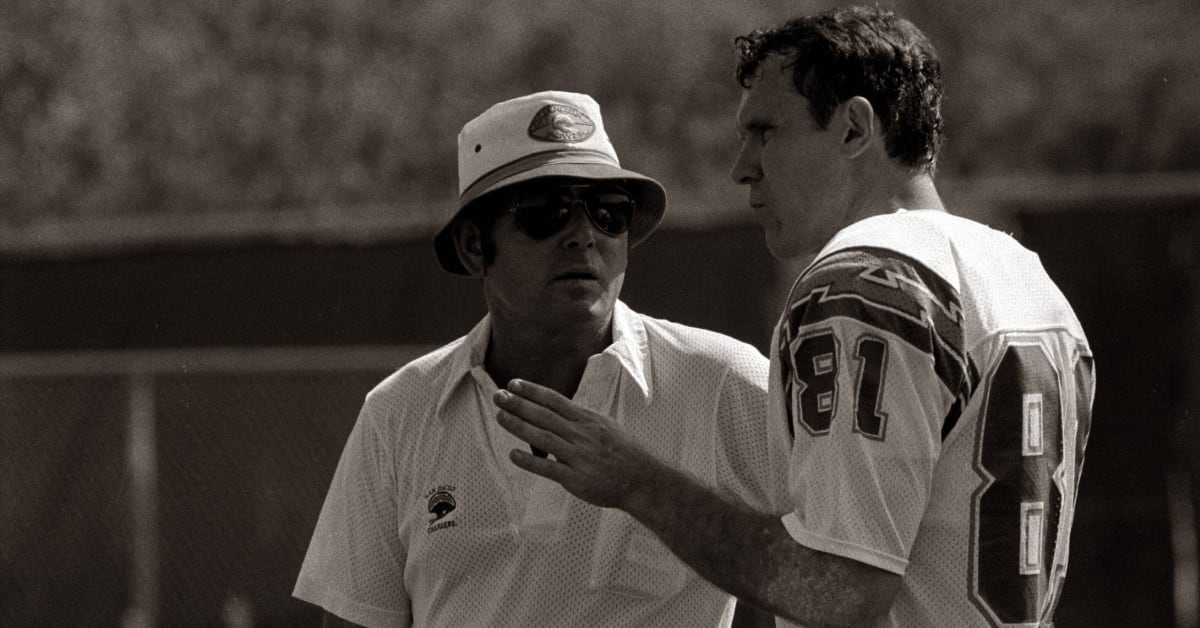 Legendary Offensive Coordinator Ernie Zampese Dies at 86 Sports Illustrated