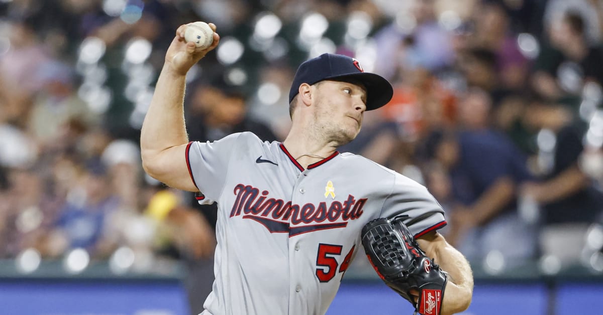 Benches clear in Chicago, Twins blow chance to tie for first Sports