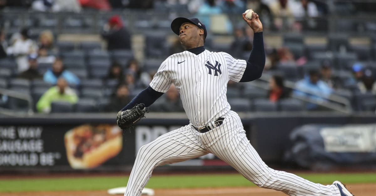 New York Yankees RP Aroldis Chapman Loses Control in Postseason