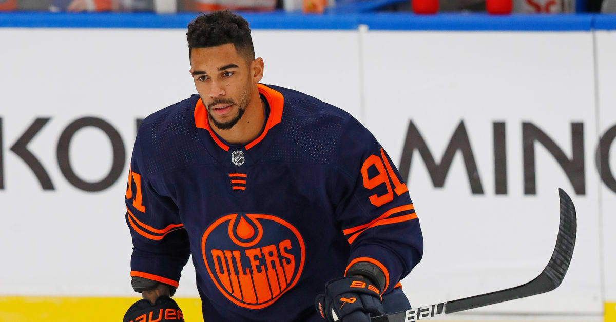 Oilers’ Evander Kane to Undergo Surgery After Scary Injury on Ice