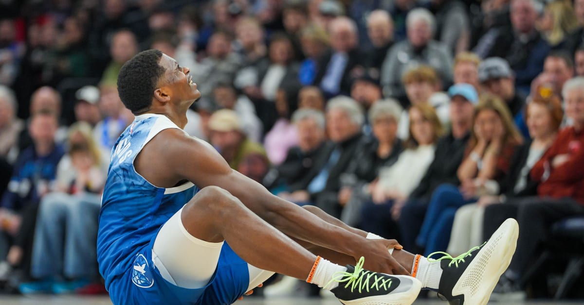 Anthony Edwards miraculously returns after ankle injury scare - Sports ...