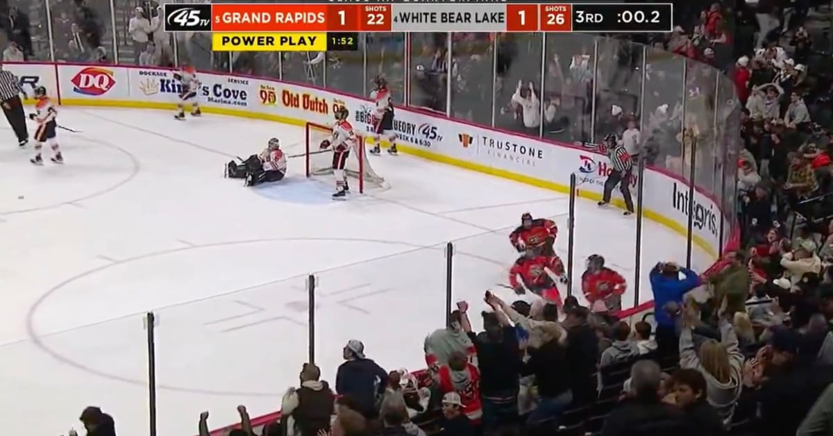 Boys hockey: White Bear Lake curse continues with 20th straight first