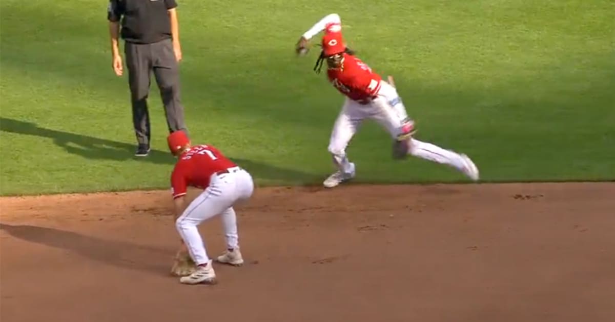 Elly De La Cruz Prevents Reds Fielding Error With Sensational Throw to