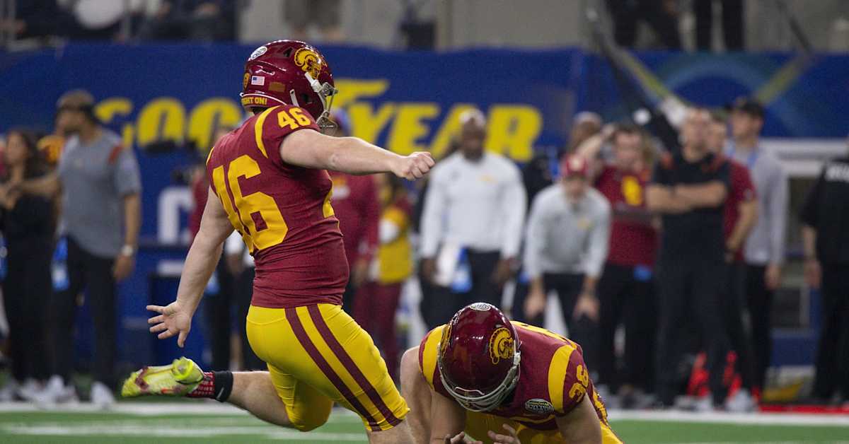 USC Football Trojans Gave Kicker Scholarship Monday Sports