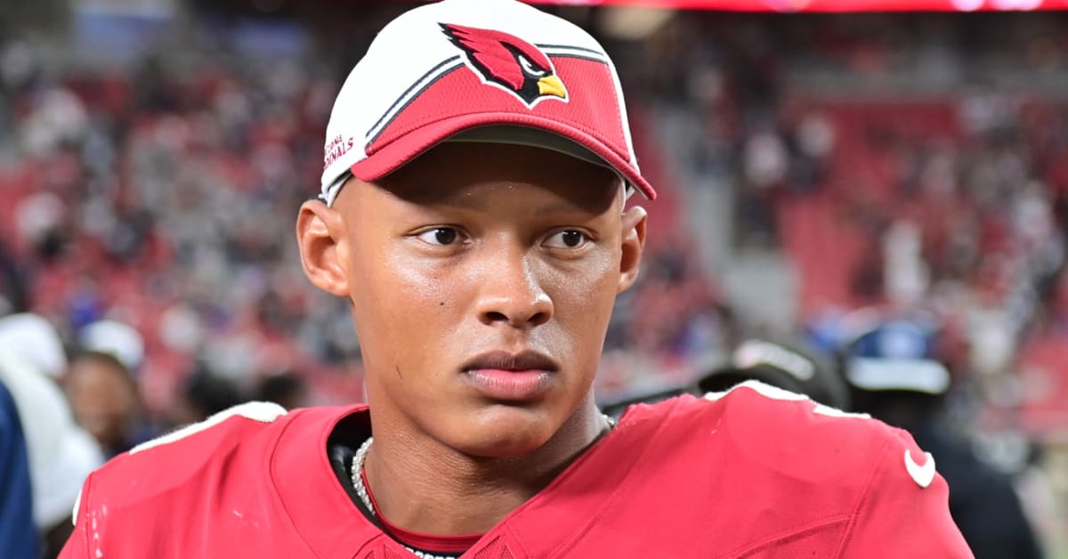 Cardinals QB Josh Dobbs Is Literally Unable to Find His Own Jersey in Team Store