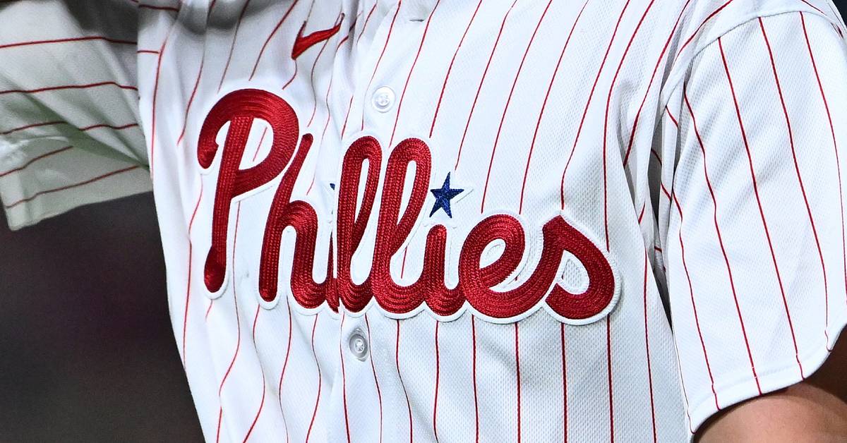 Einem Phillies-Fan und seinem Alligator wurde der Zutritt zum ...