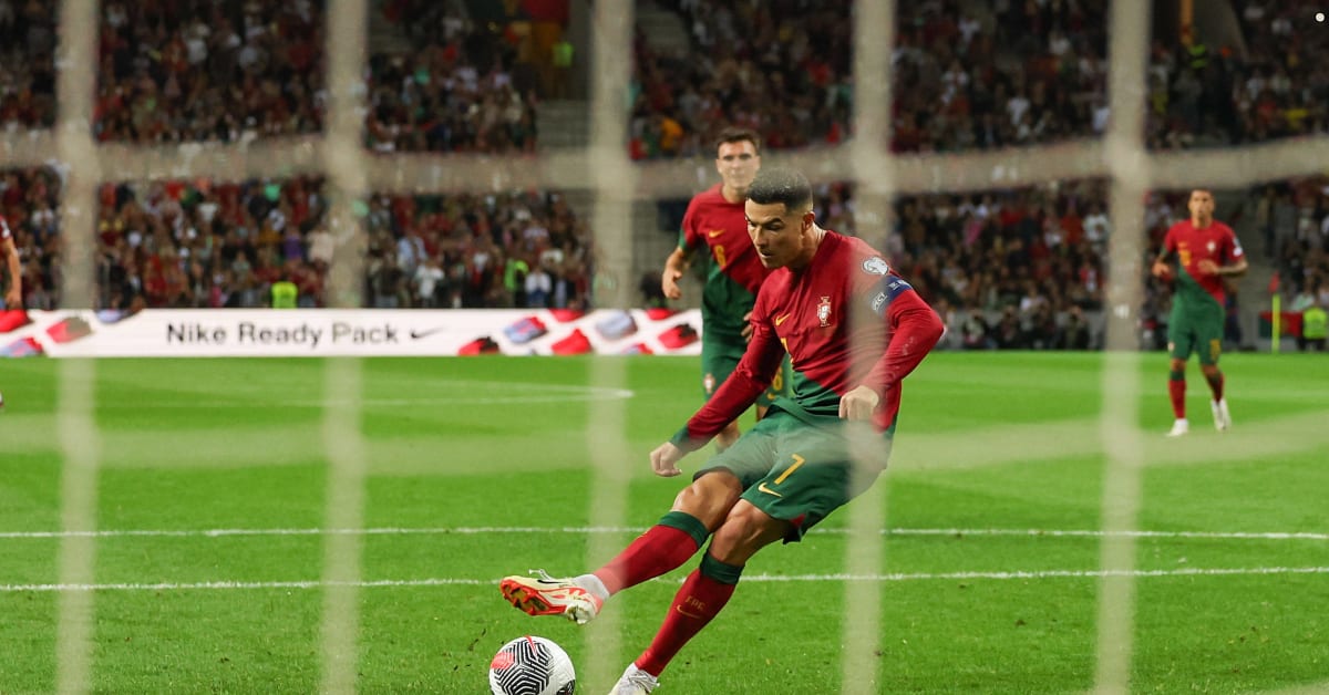 Cristiano Ronaldo dosahuje 125 gólov s Portugalskom pri dvoch góloch proti Slovensku