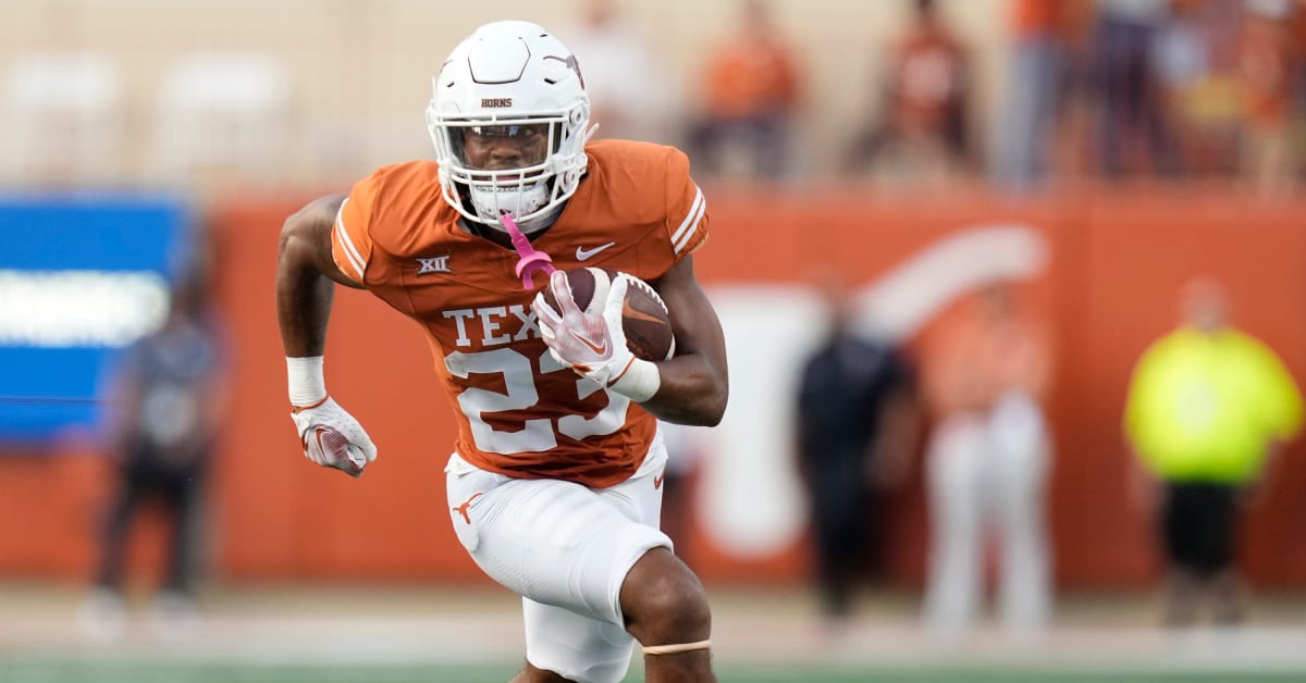 WATCH Texas Longhorns RB Jaydon Blue Rushes For Monster TD Against